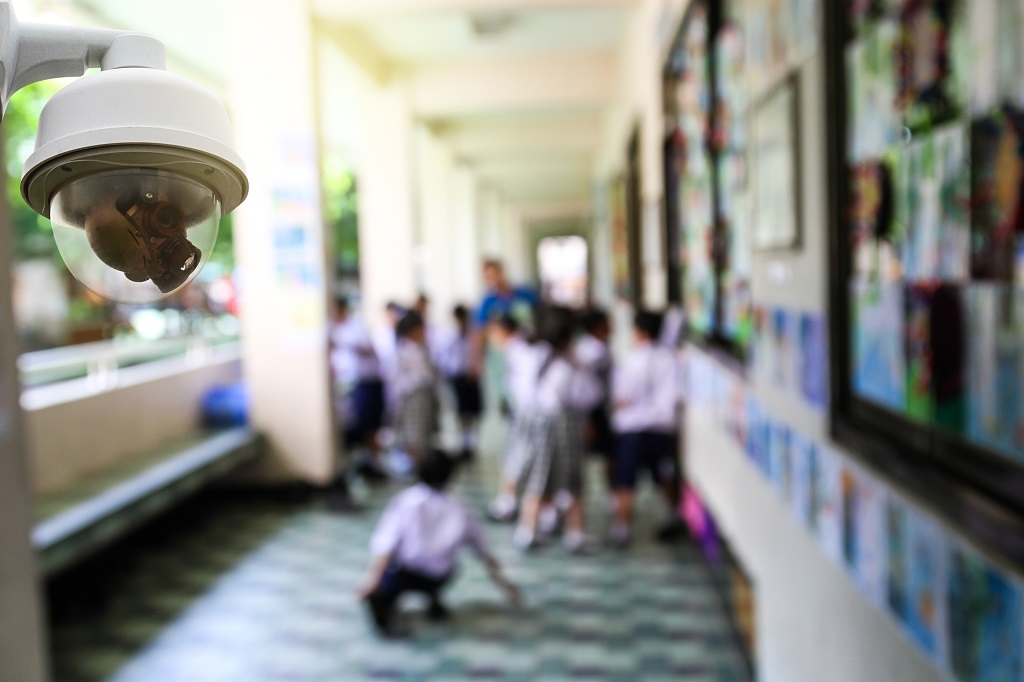 Advantages of Security Cameras in Schools